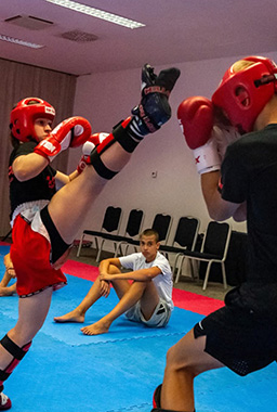 https://www.letsplaycamp.com/slike/2025/11/kickbox.jpg